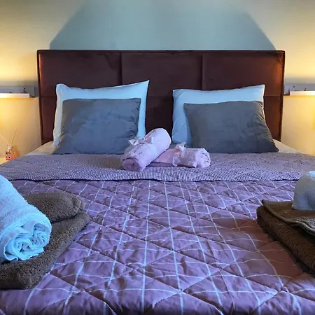 Alkyoni House アパート *